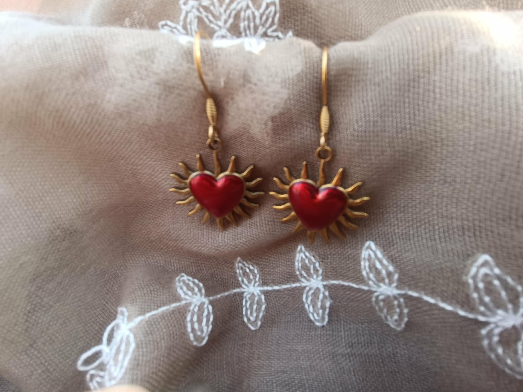 Boucles d'oreilles Soleil Cœur Rouge
