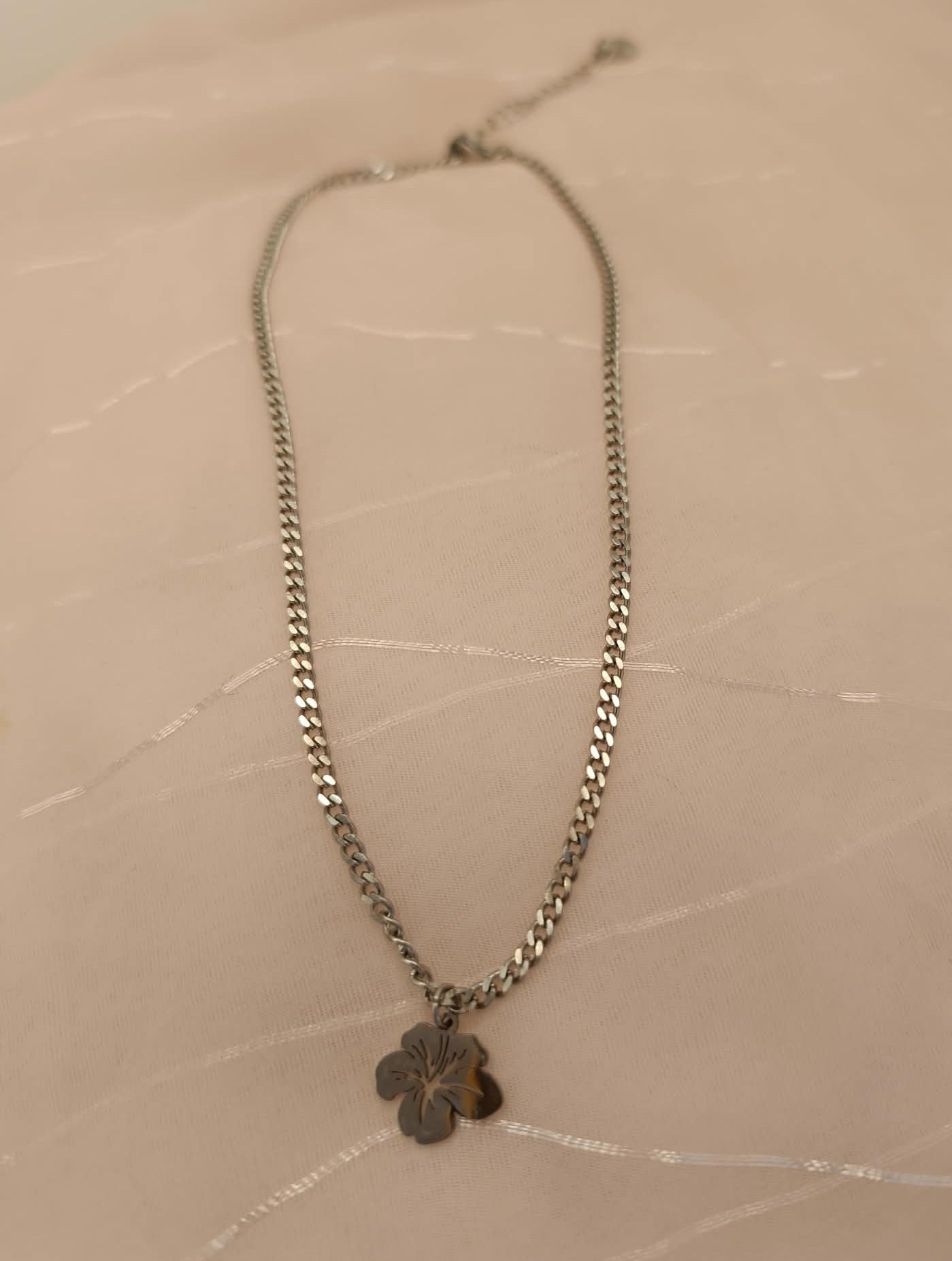 Collier Maille Gourmette Pendentif Trèfle - Bijou Unique