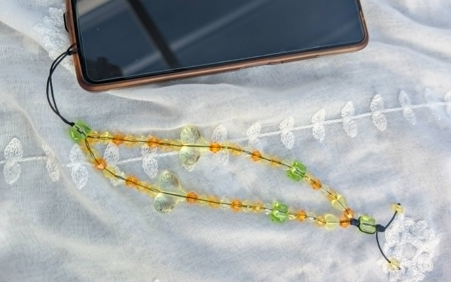 Dragonne Jaune Orange – Bijou Artisanal
