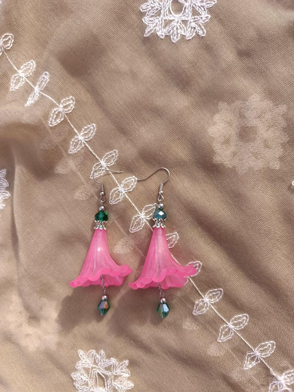 Boucles d'oreilles Clochette - Bijou artisanal élégant 9 cm