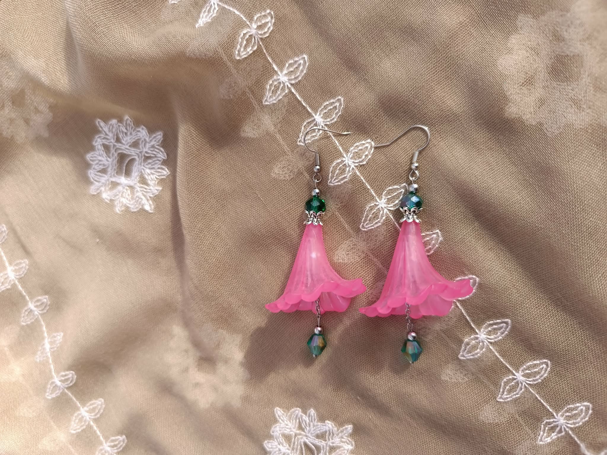 Boucles d'oreilles Clochette - Bijou artisanal élégant 9 cm