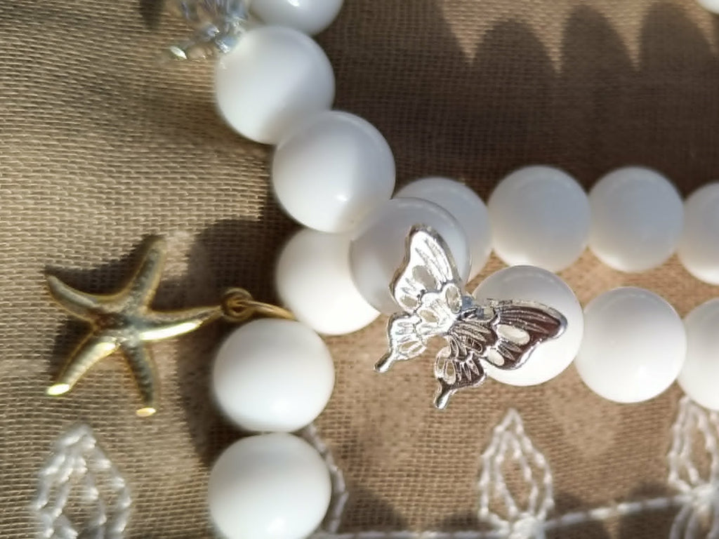 Bracelet Grosse Perle Blanche – Motif Étoile ou Papillon