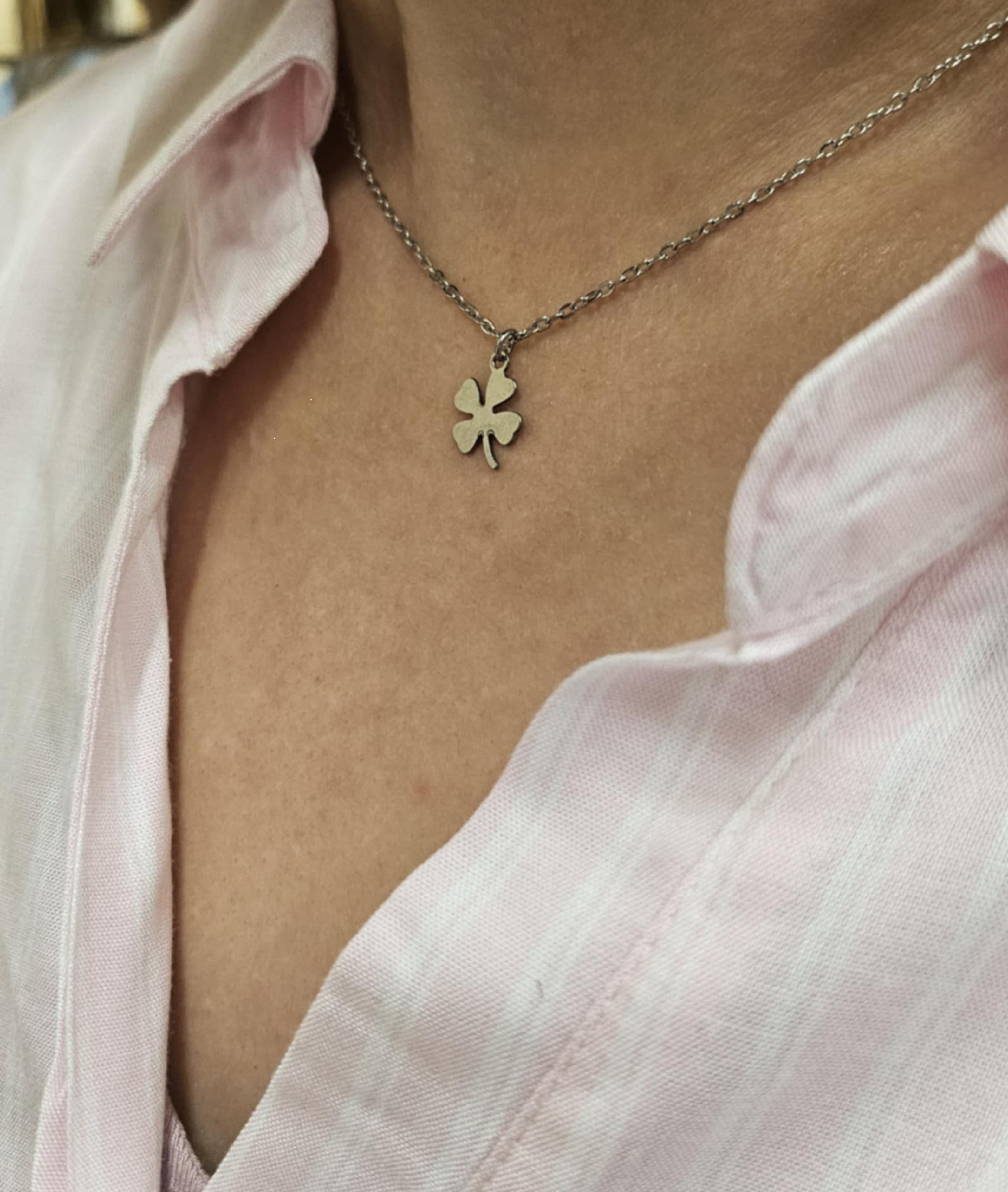 Collier trèfle 4 feuilles argenté porte-bonheur - Pièce unique