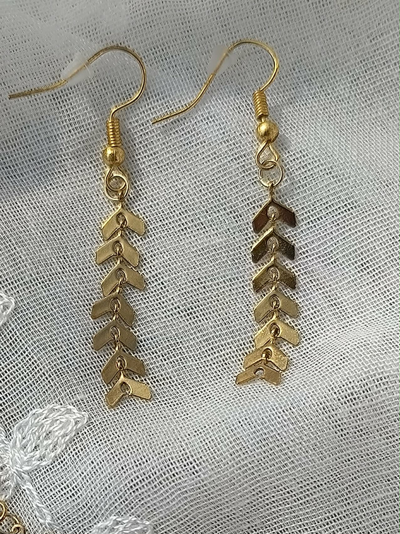 Boucles d'Oreilles Feuille Dorée 5,5 cm – Acier Inoxydable