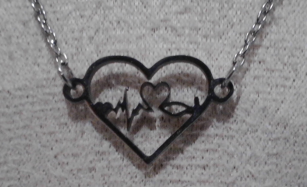 Collier cœur battement argenté - Pièce unique émotionnelle