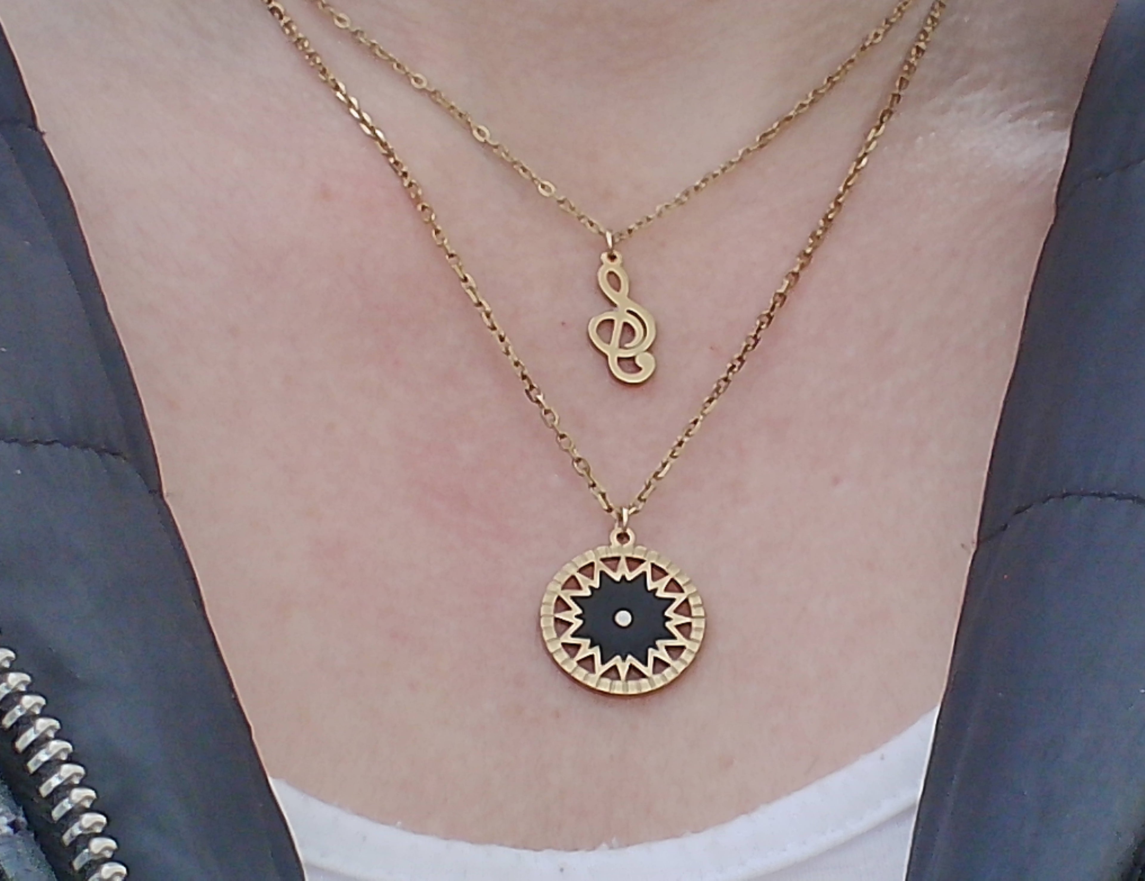 Collier rosace géométrique doré - Pièce unique moderne