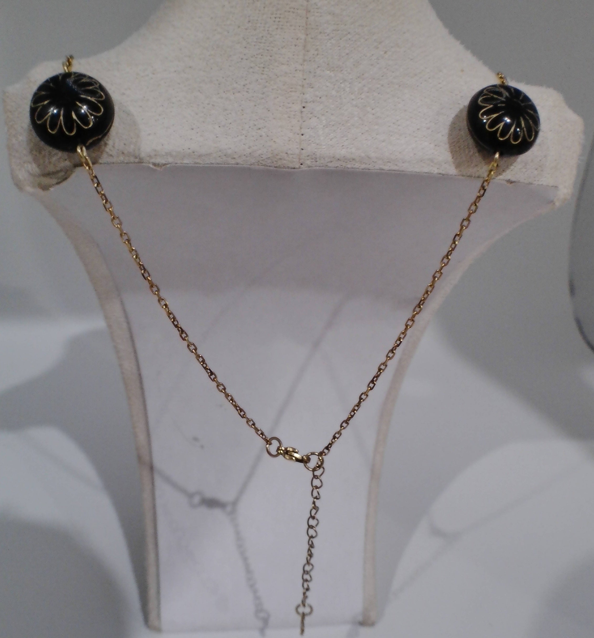 Collier long perles noires dorées - Pièce unique élégante