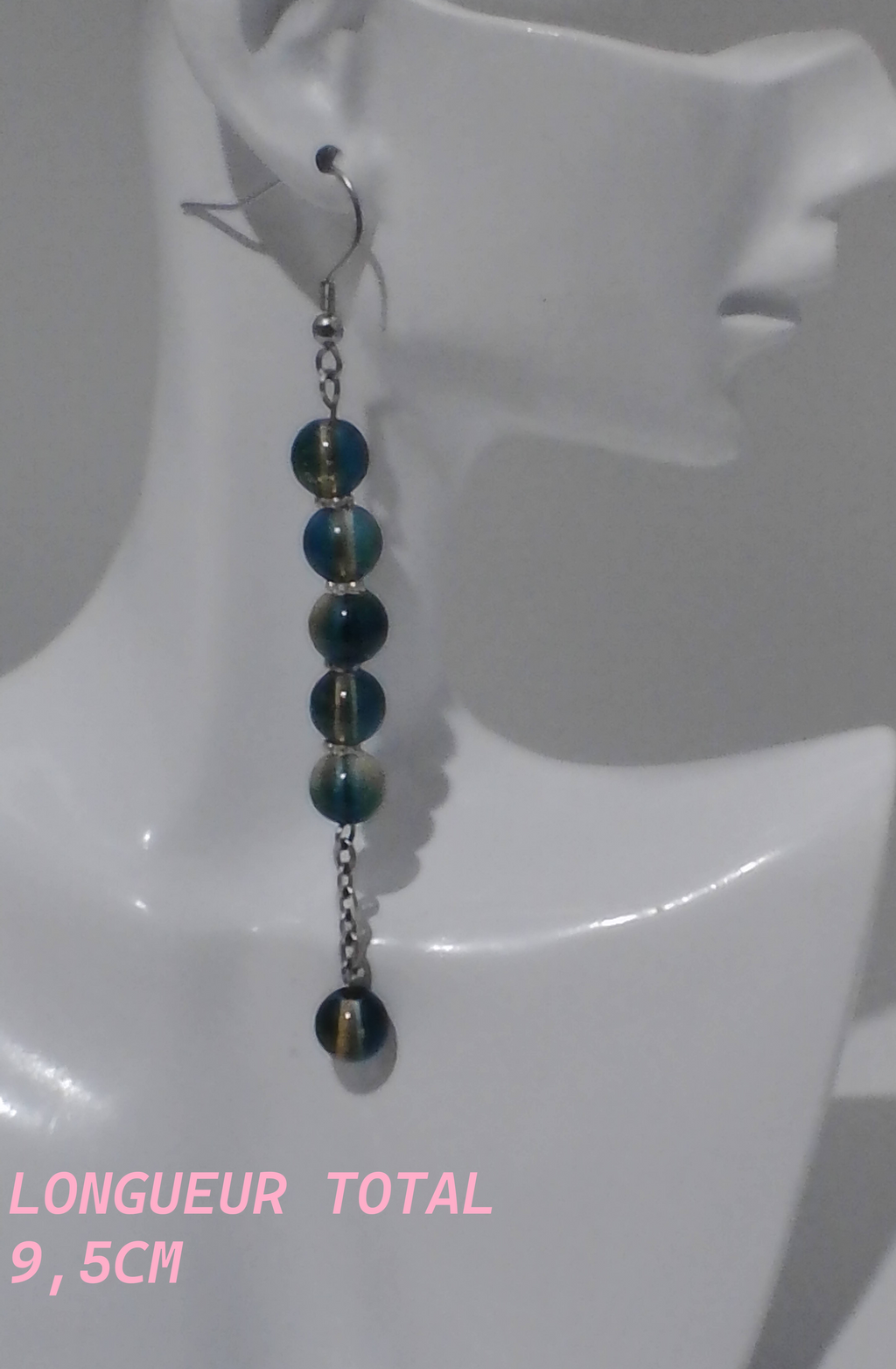 Boucles d'Oreille Longues Argentées - Design Élégant