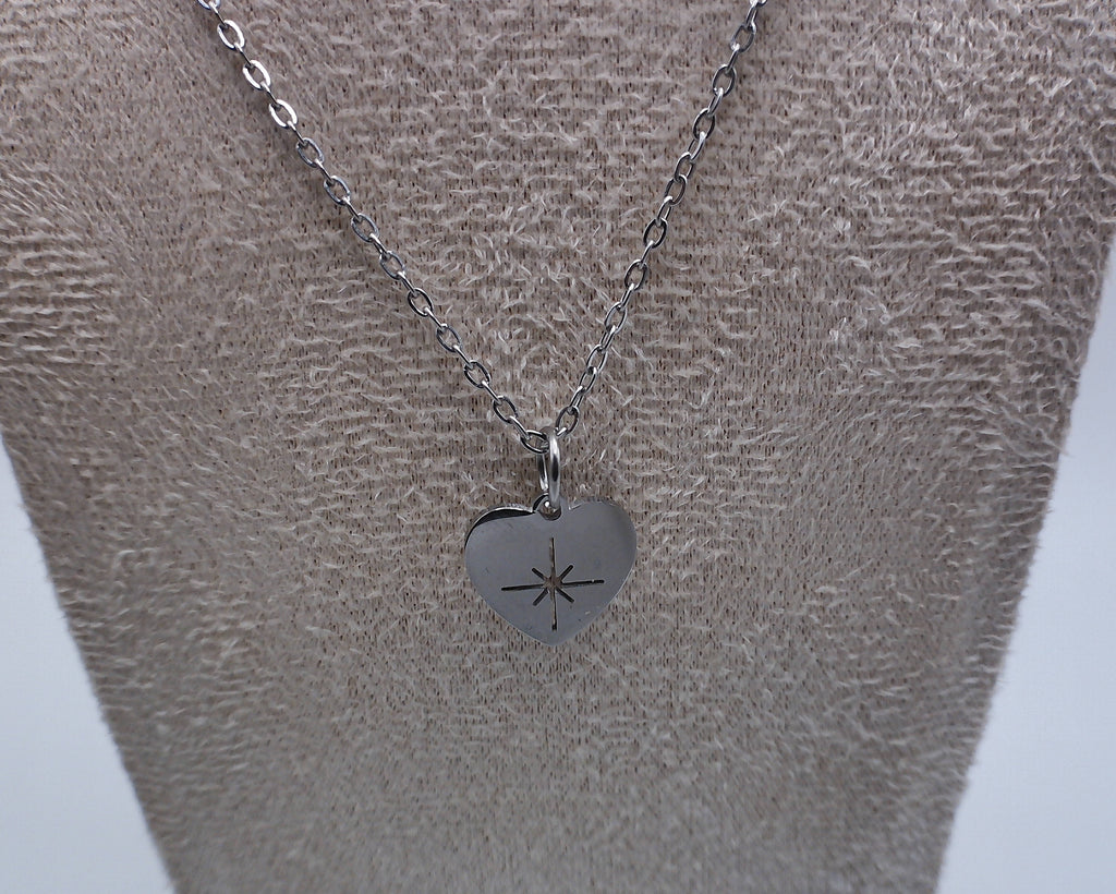Collier Cœur Motif Étoile Ajouré - Pièce Unique Artisanale