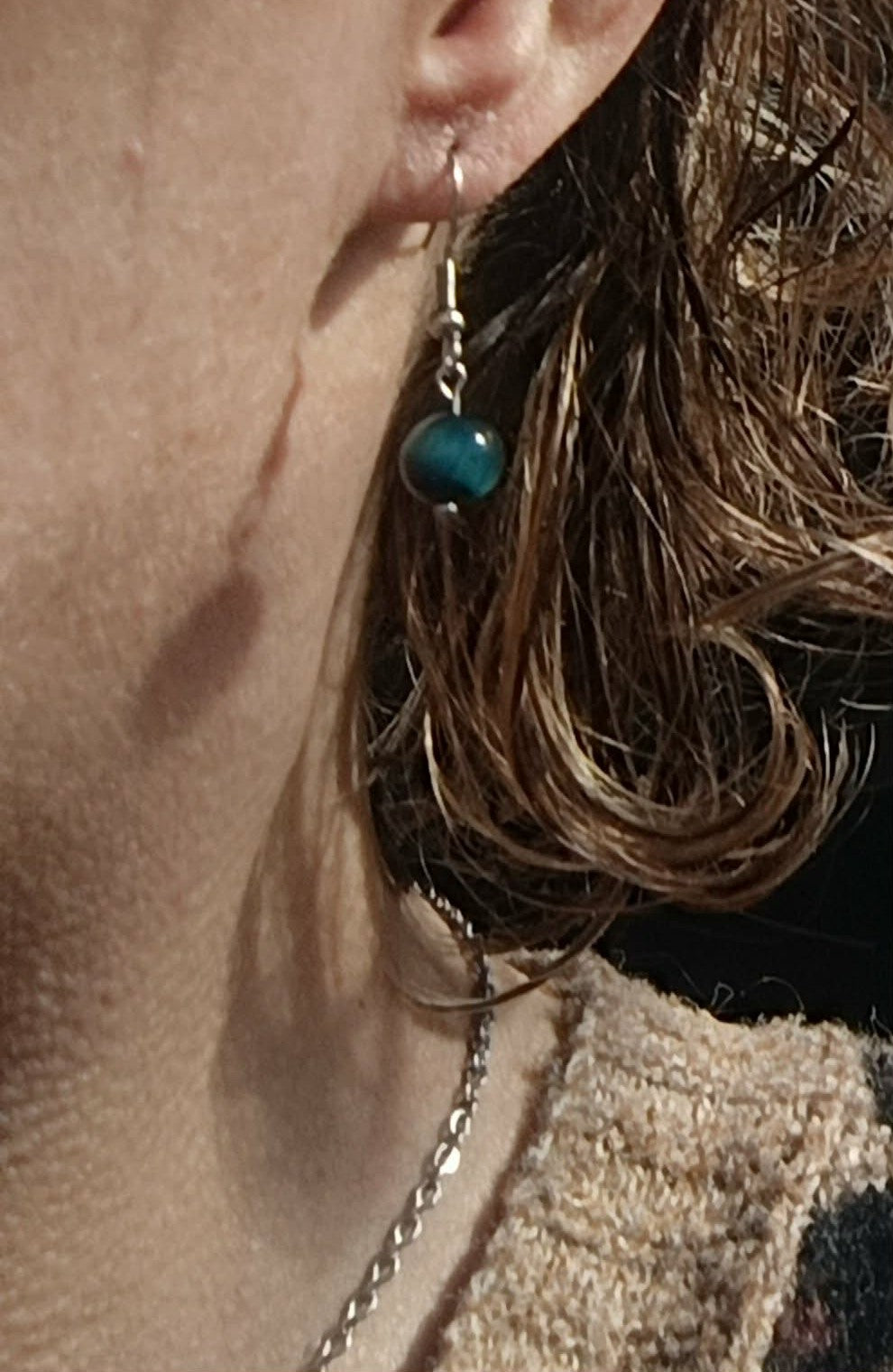 Boucles d'oreilles perles vertes - Bijou artisanal élégant