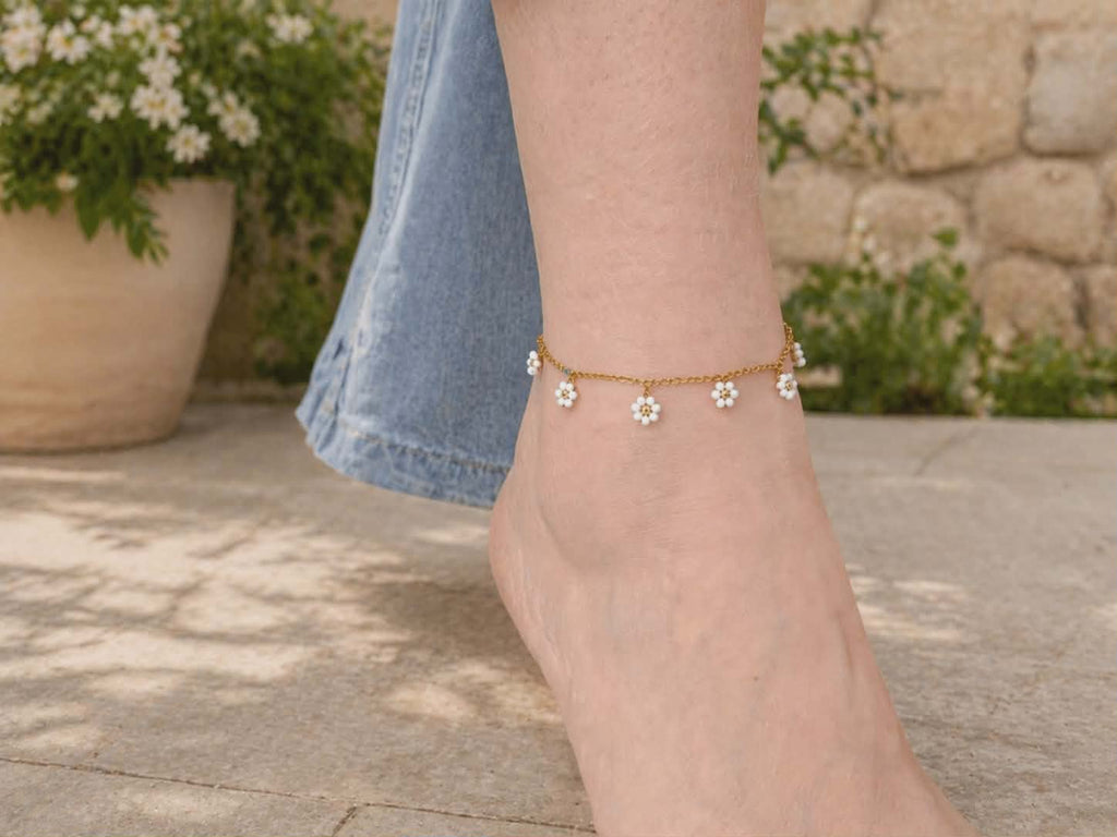 Bracelet de Cheville Fleur Blanche – Les Bijoux de Liliya