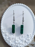 Boucles d'oreilles Perle Rectangulaire Verte – 3,5 cm | Les Bijoux de Liliya