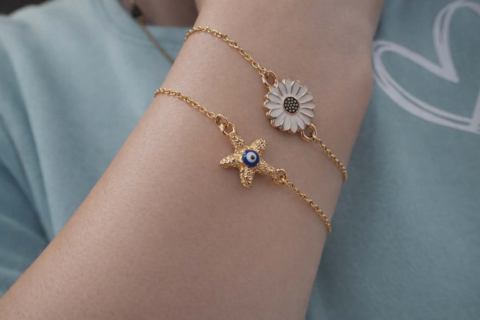 Bracelet marguerite doré délicat - Pièce unique intemporelle