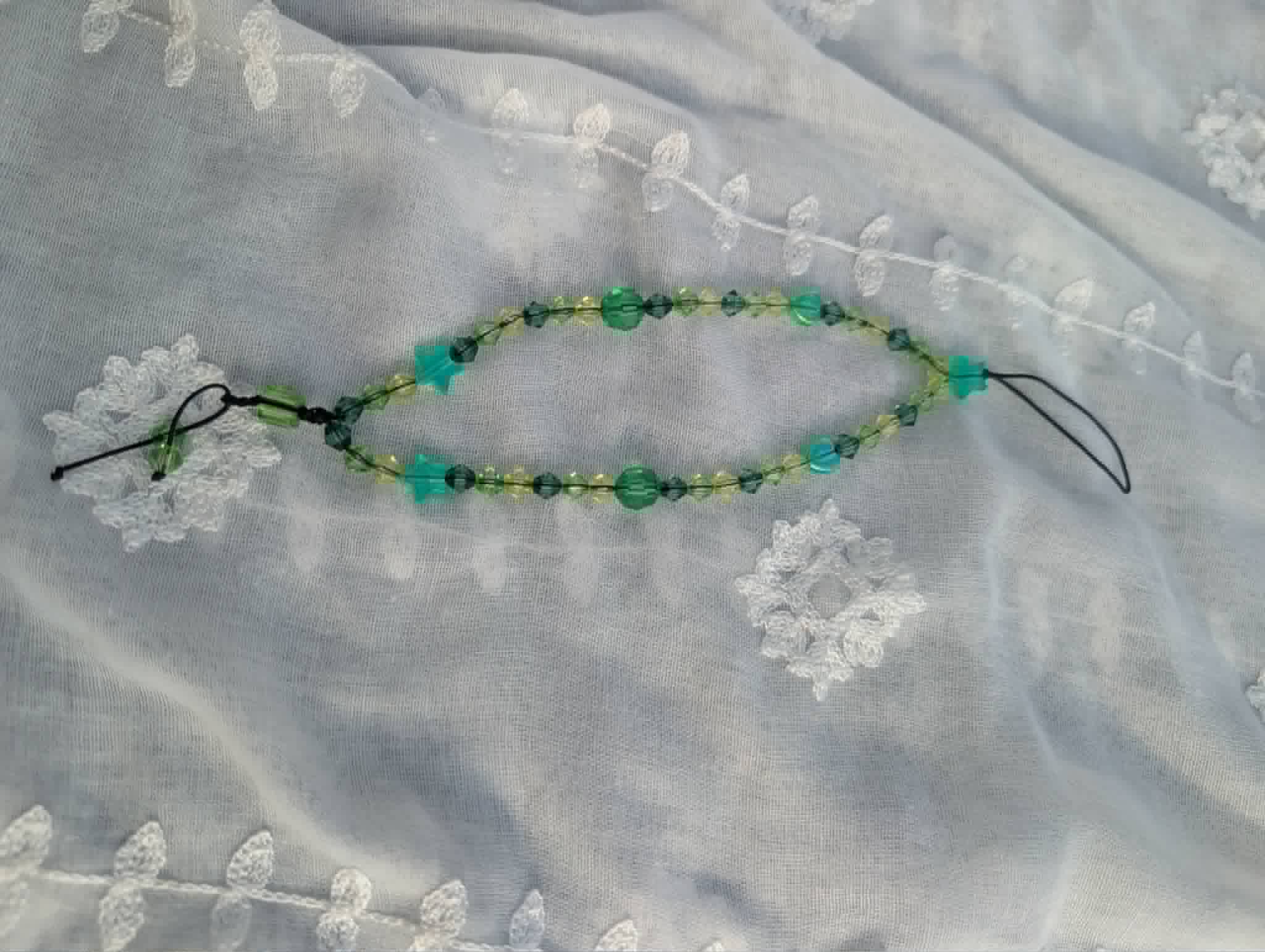 Dragonne Verte – Bijou Artisanal Étoiles & Cœurs