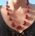 Collier Pierre Rouge Lisse - Bijou artisanal élégant